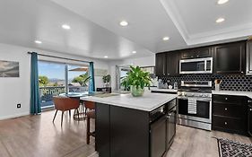 Auburn Retreat W/ Mountian Views